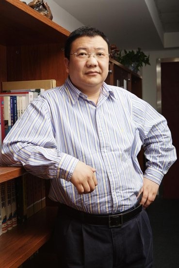 神州租车(中国)有限公司董事长兼ceo陆正耀北京,毗邻四惠地铁站的一座